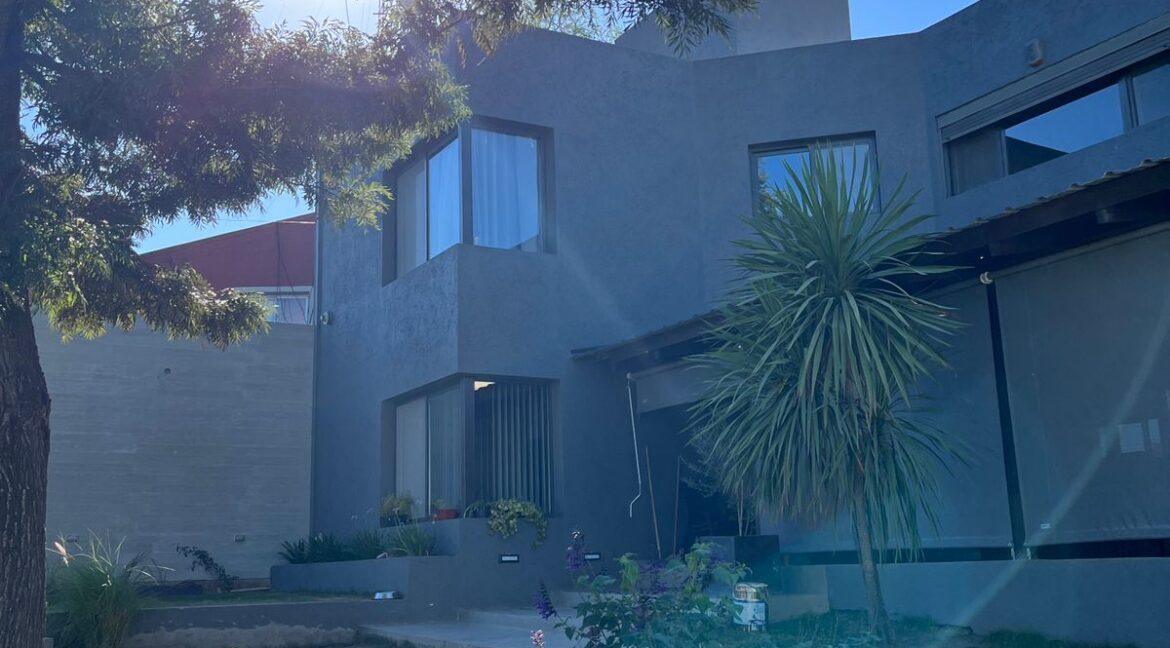 74b841f0-98a3-4a68-9fcb-d1dd198a8d63