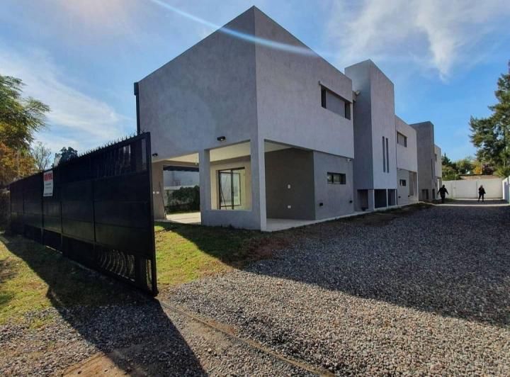 Villa Quisquizacate – HOUSING