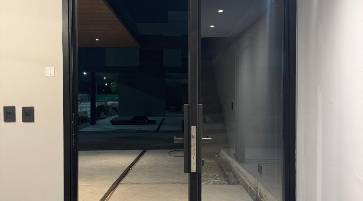 WhatsApp Image 2025-08-20 at 15.01.11 (2)