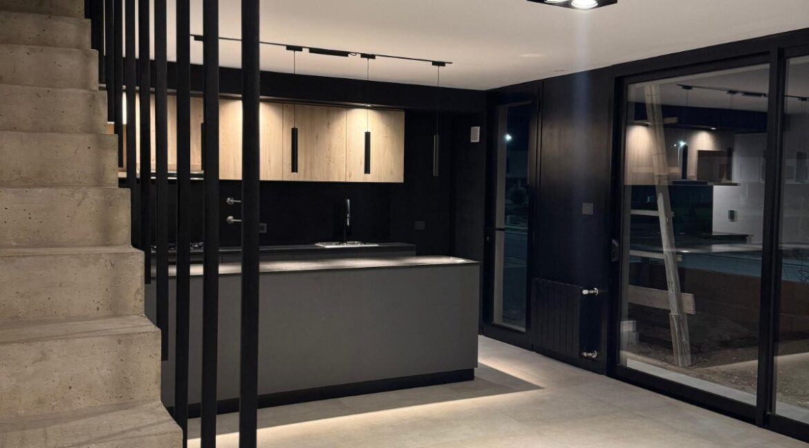 WhatsApp Image 2025-08-20 at 15.01.13 (1)