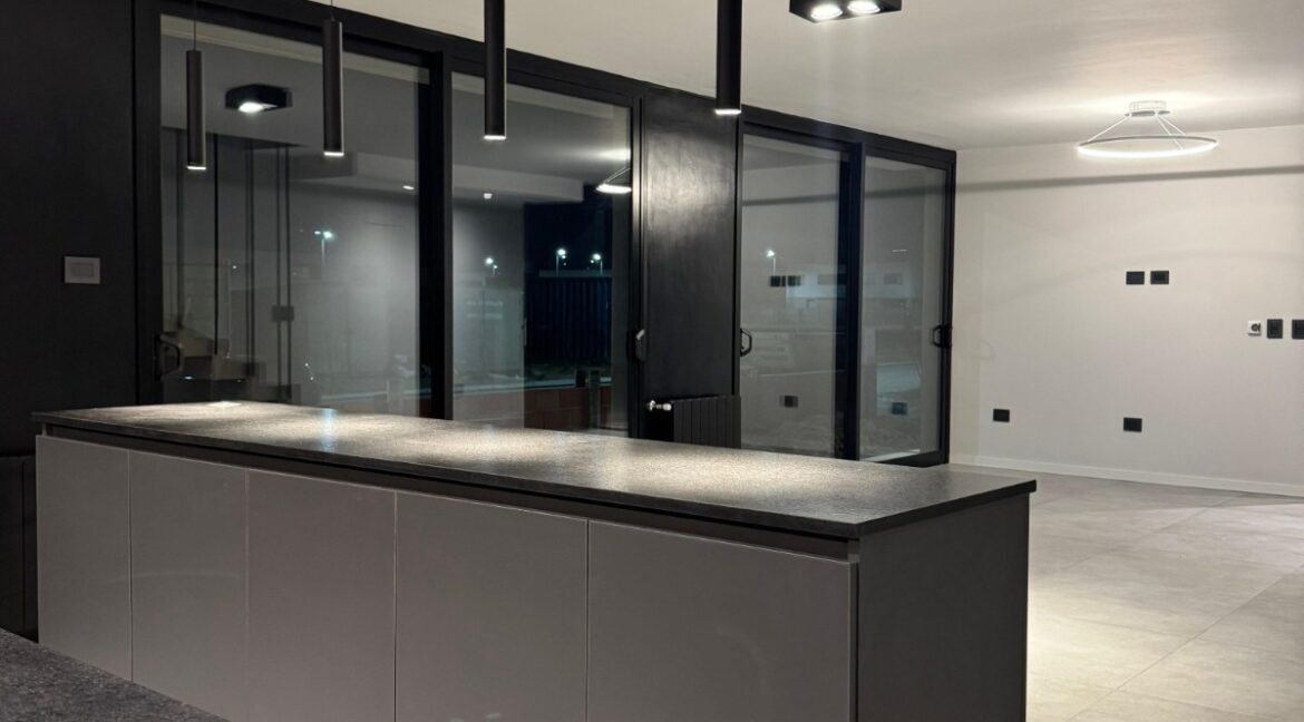 WhatsApp Image 2025-08-20 at 15.01.13 (2)