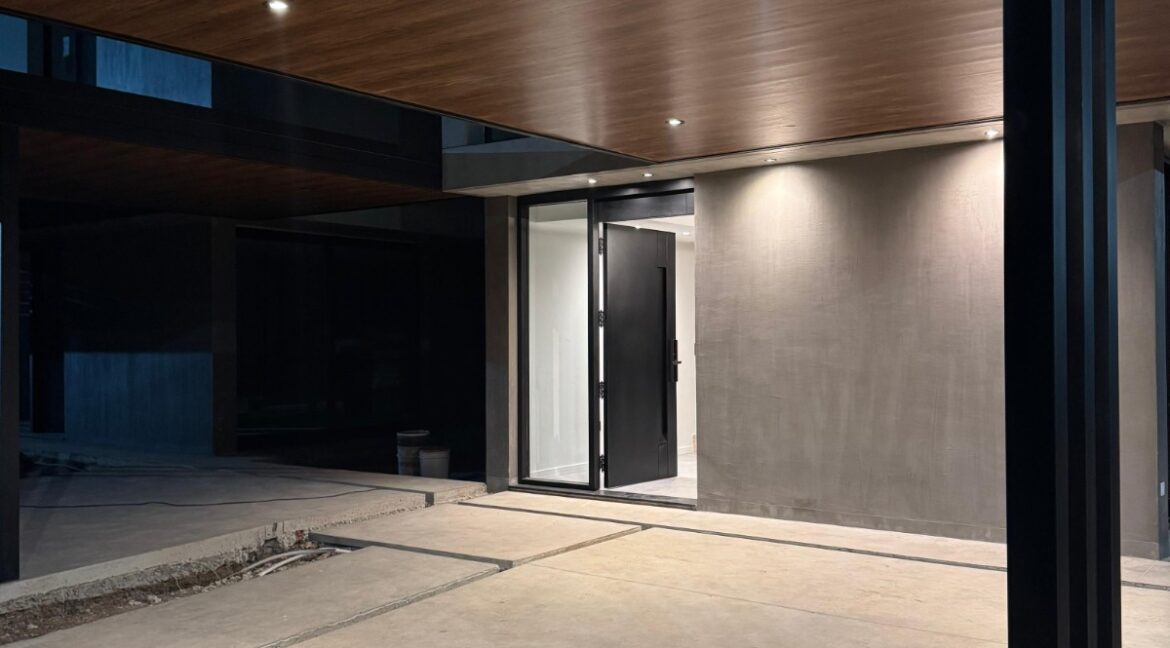 WhatsApp Image 2025-08-20 at 15.01.14 (3)