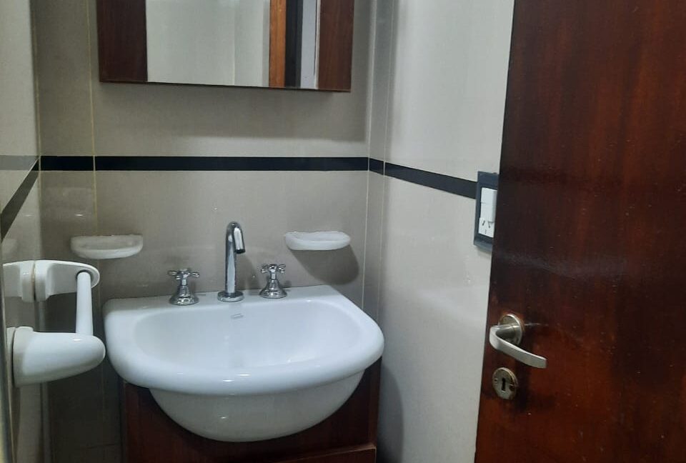 WhatsApp Image 2025-04-07 at 10.01.47