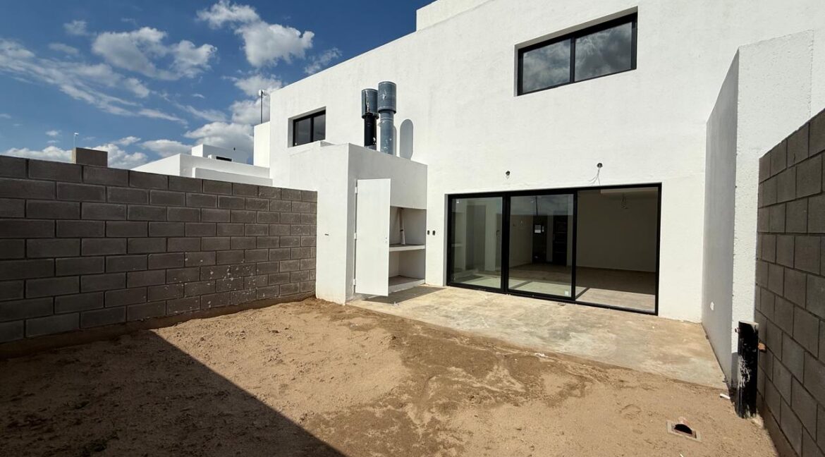 WhatsApp Image 2026-01-07 at 18.22.15 (1)