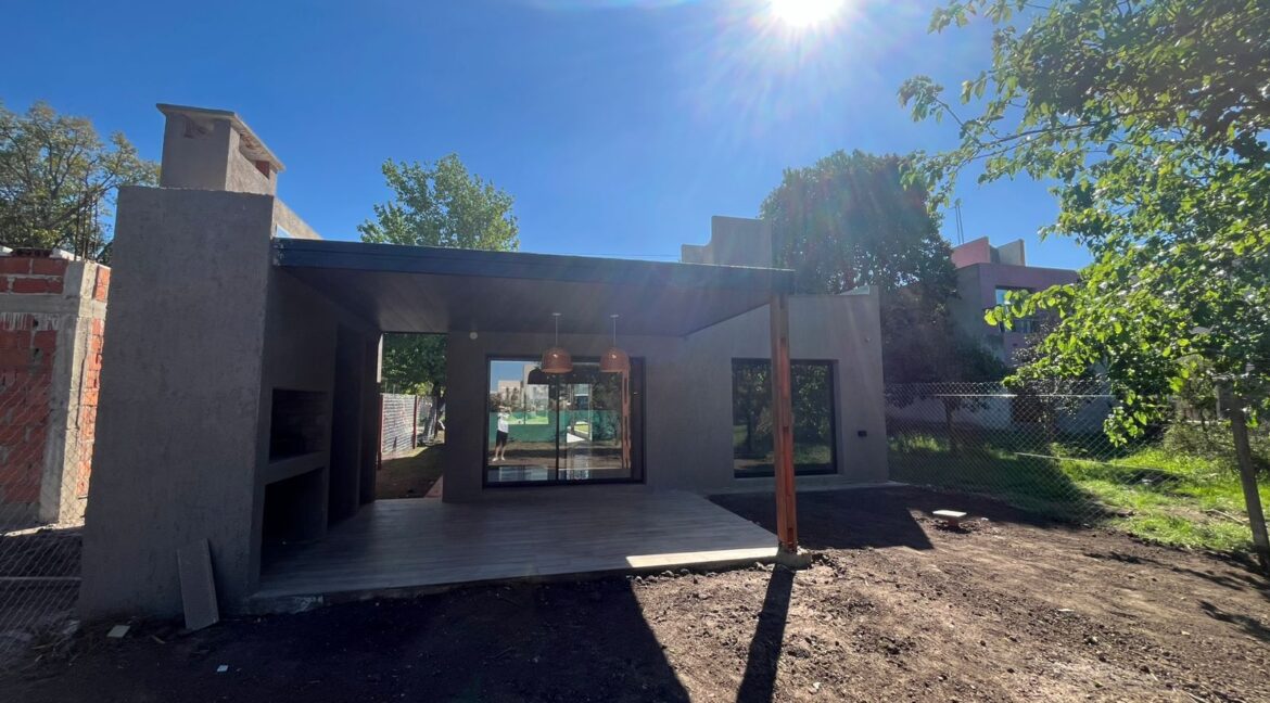 WhatsApp Image 2025-10-07 at 12.52.25