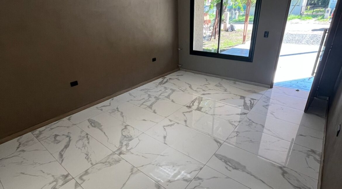 WhatsApp Image 2025-10-07 at 12.52.26 (2)