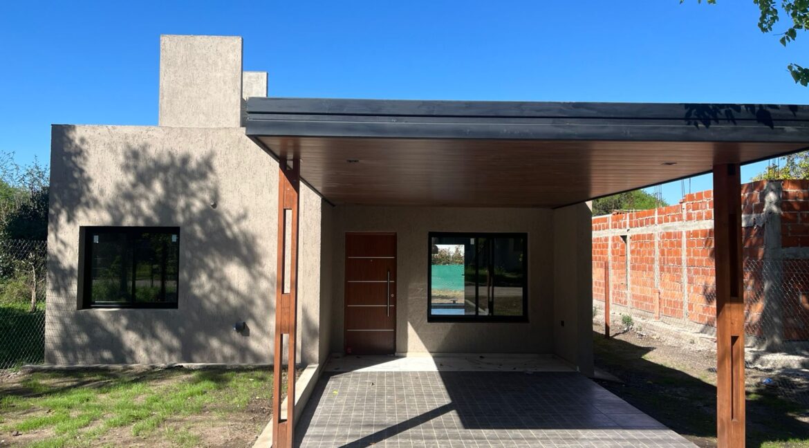 WhatsApp Image 2025-10-07 at 12.52.29 (3)