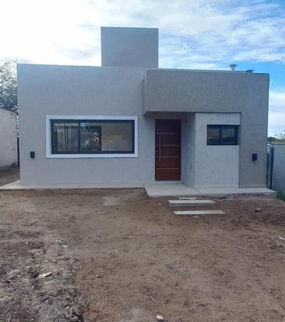 WhatsApp Image 2025-08-30 at 17.29.00