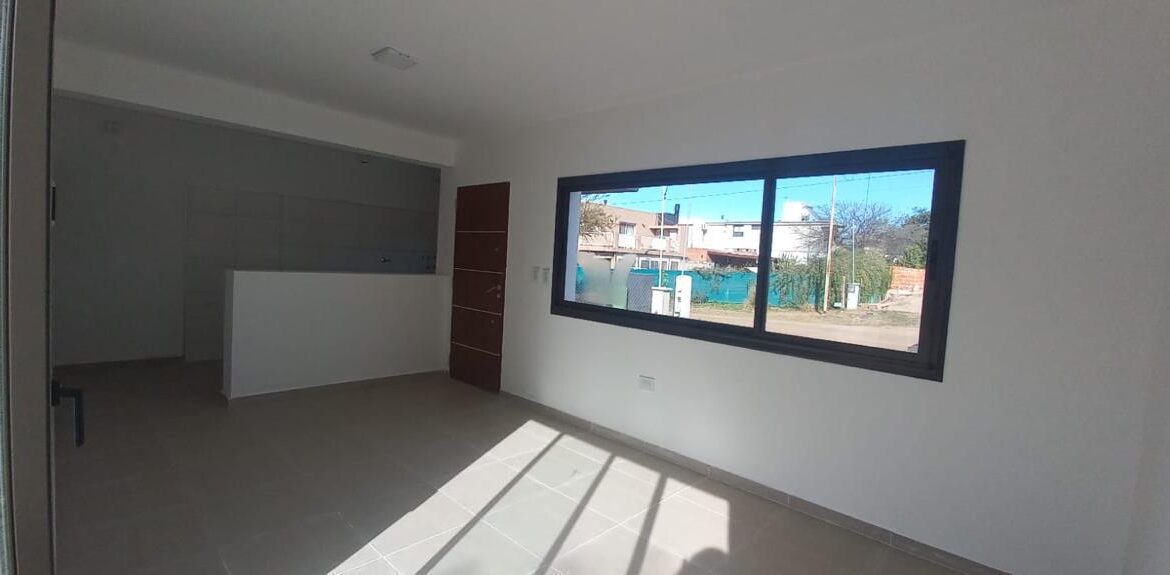 WhatsApp Image 2025-08-30 at 17.29.02