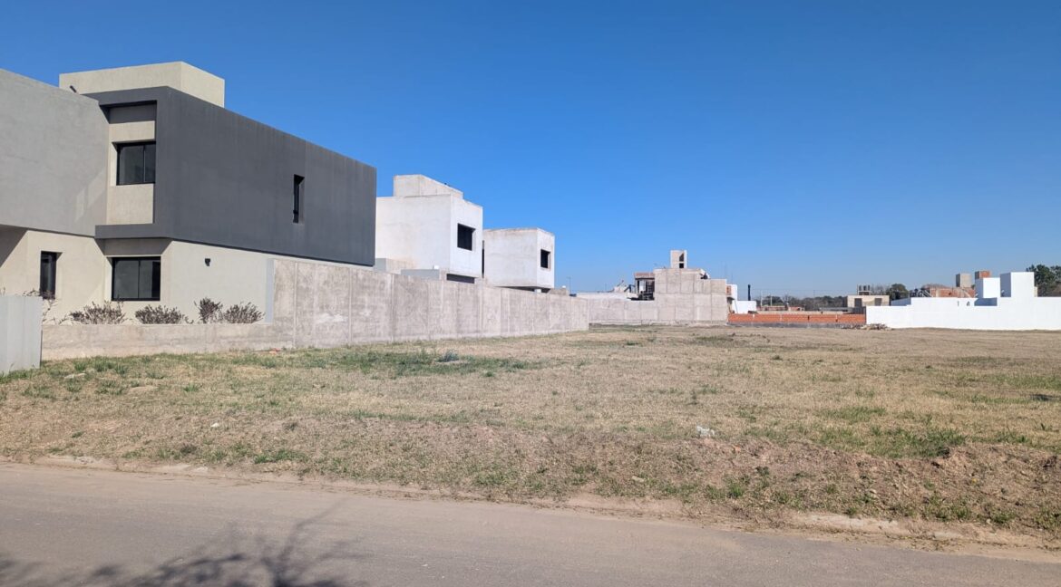 WhatsApp Image 2025-09-08 at 10.49.37