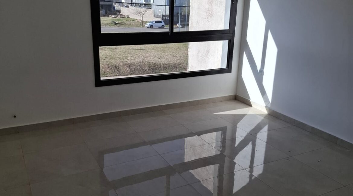 fa52311b-0bd9-49f7-8059-478d809b8bed