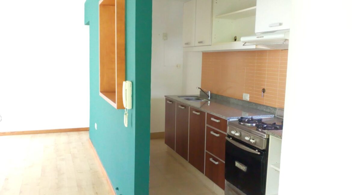 3ea4bb99-1225-4071-9cf4-afef21d95342