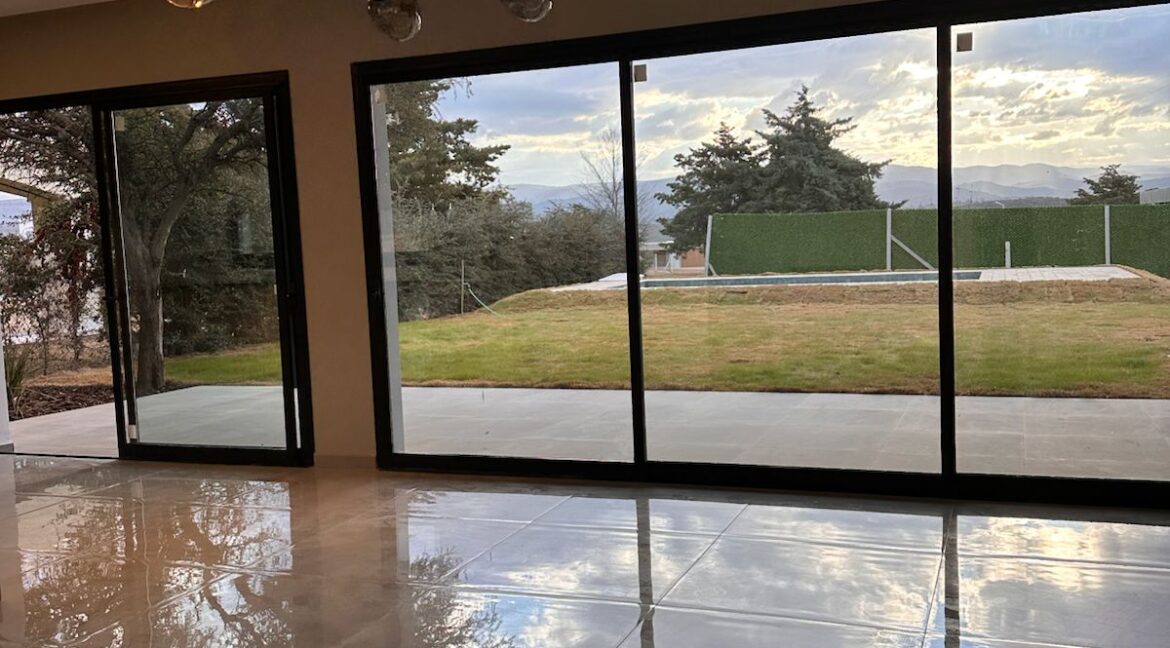 WhatsApp Image 2025-10-14 at 17.57.04