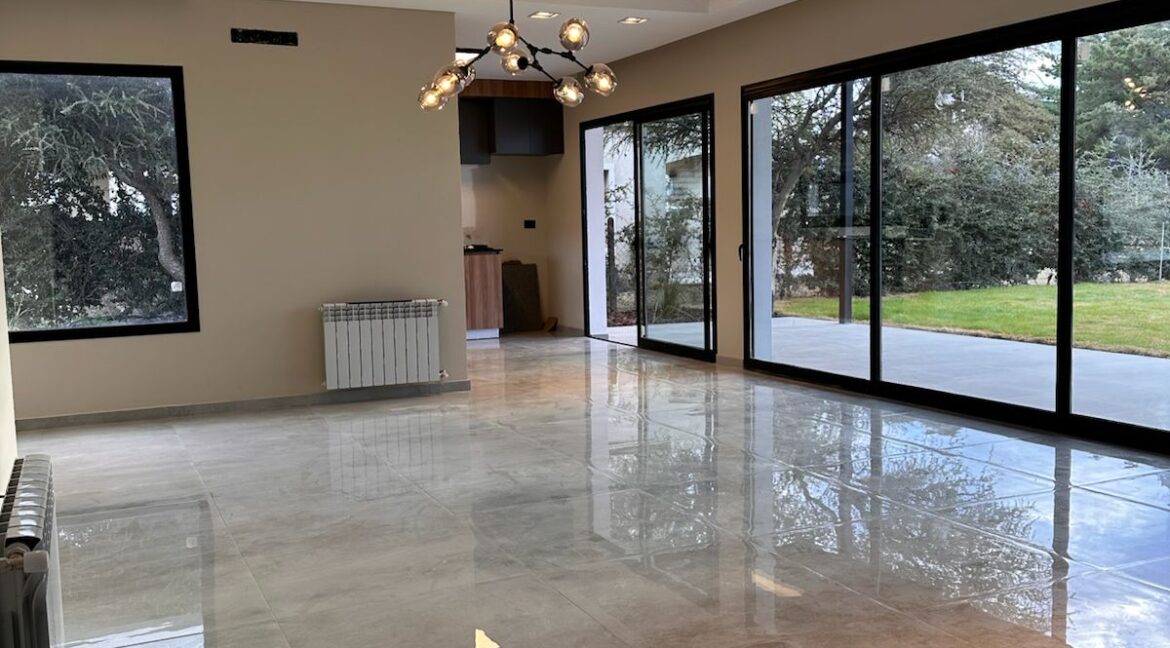 WhatsApp Image 2025-10-14 at 17.57.05