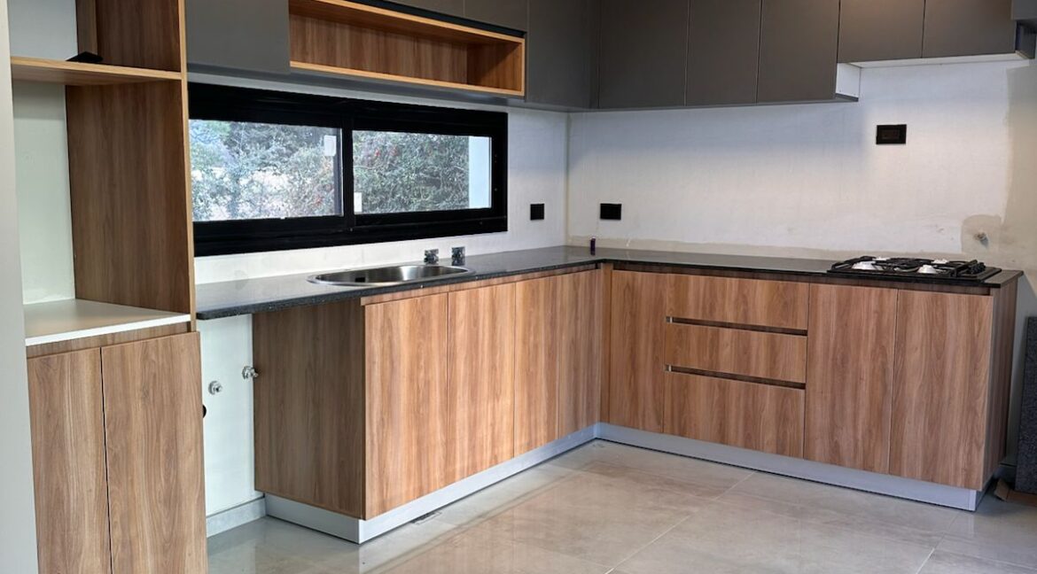 WhatsApp Image 2025-10-14 at 17.57.10