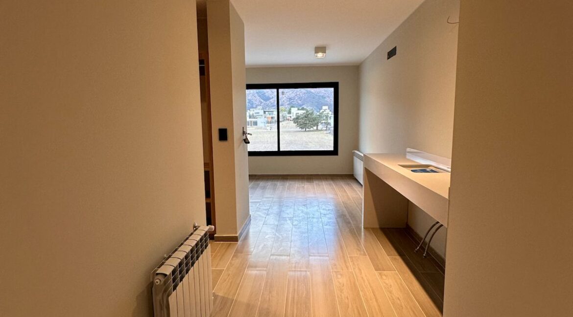 WhatsApp Image 2025-10-14 at 17.57.11