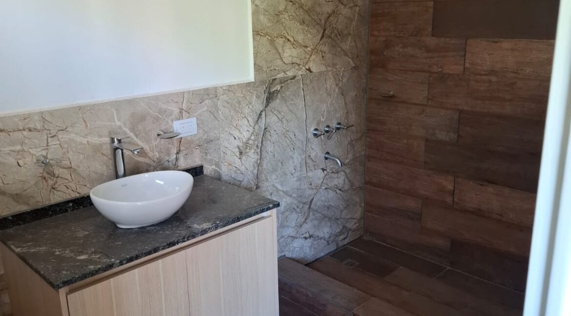 WhatsApp Image 2025-10-15 at 10.54.28 (1)