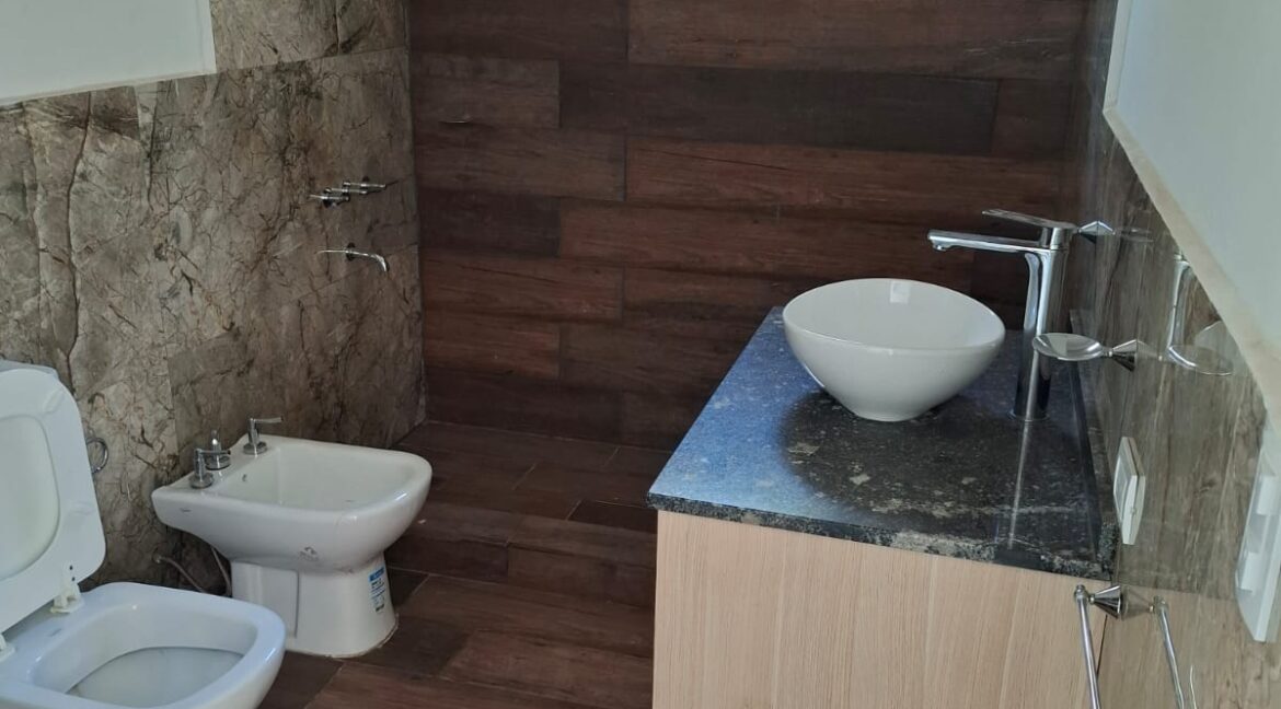 WhatsApp Image 2025-10-15 at 10.54.29