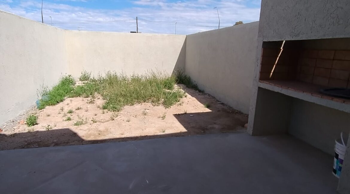 WhatsApp Image 2025-10-16 at 13.14.25 (2)