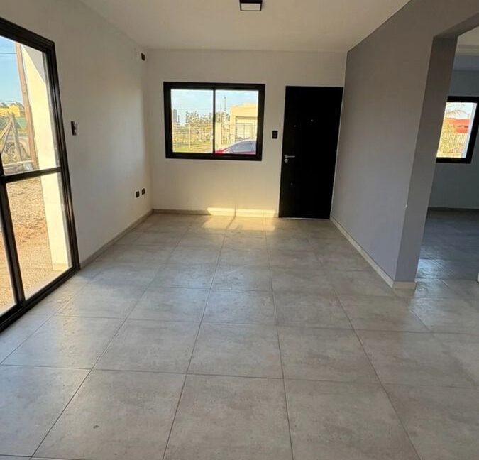 WhatsApp Image 2025-10-17 at 17.25.04