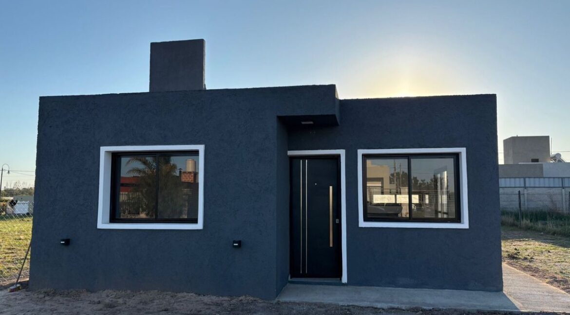 WhatsApp Image 2025-10-17 at 17.25.06