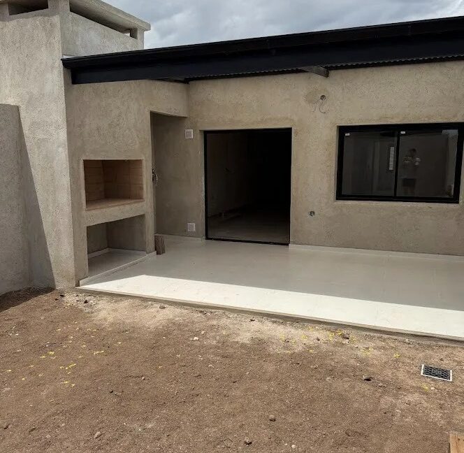 WhatsApp Image 2025-11-10 at 11.10.08 (1)