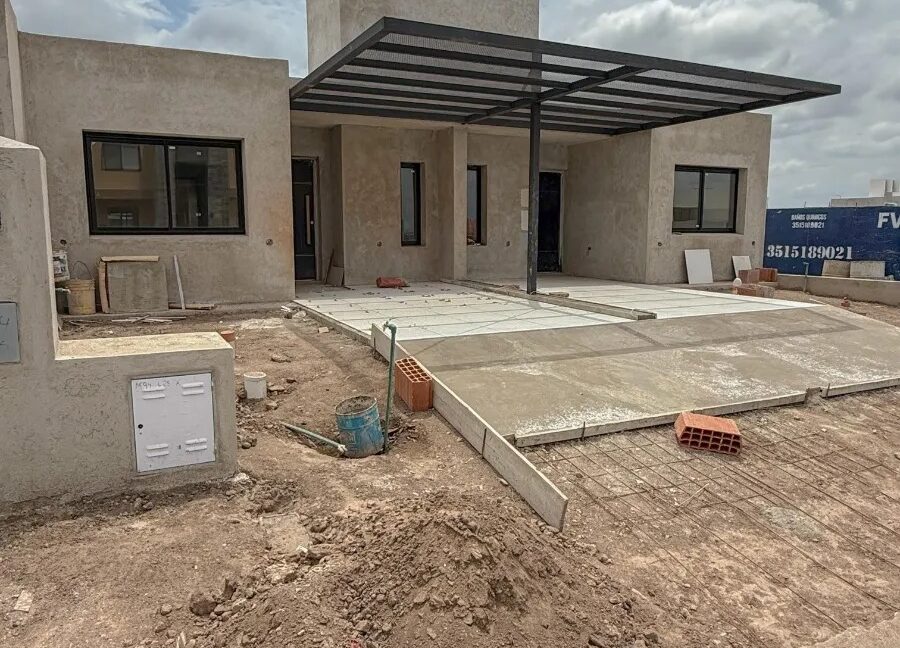 WhatsApp Image 2025-11-10 at 11.10.08