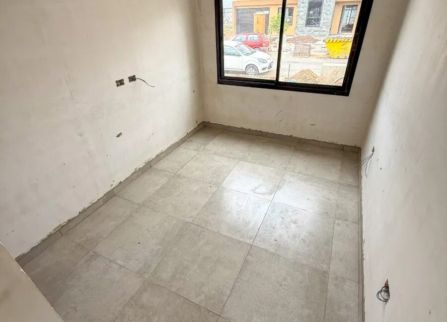 WhatsApp Image 2025-11-10 at 11.10.11 (2)