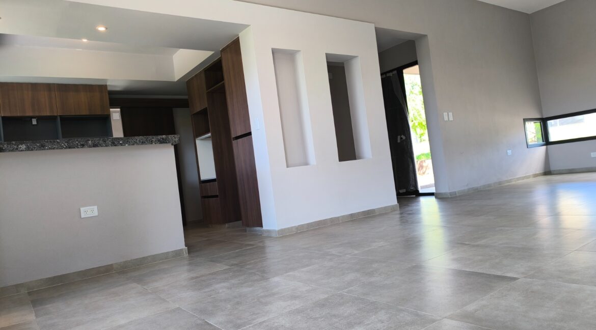 WhatsApp Image 2026-01-12 at 17.30.24 (1)