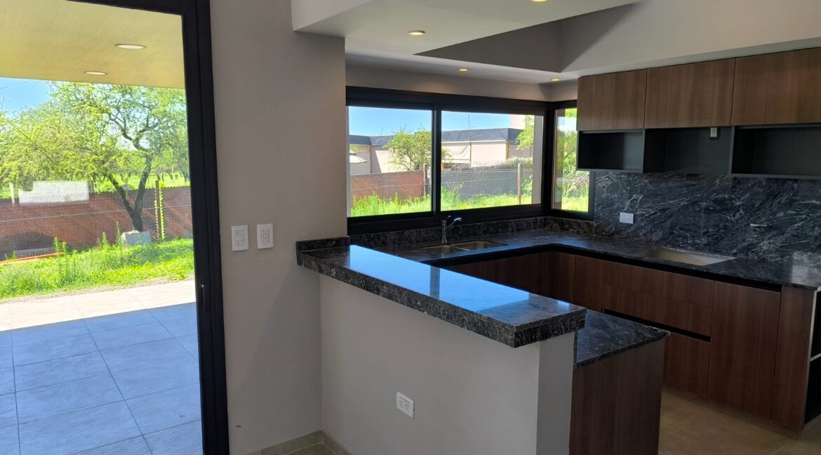 WhatsApp Image 2026-01-12 at 17.30.26