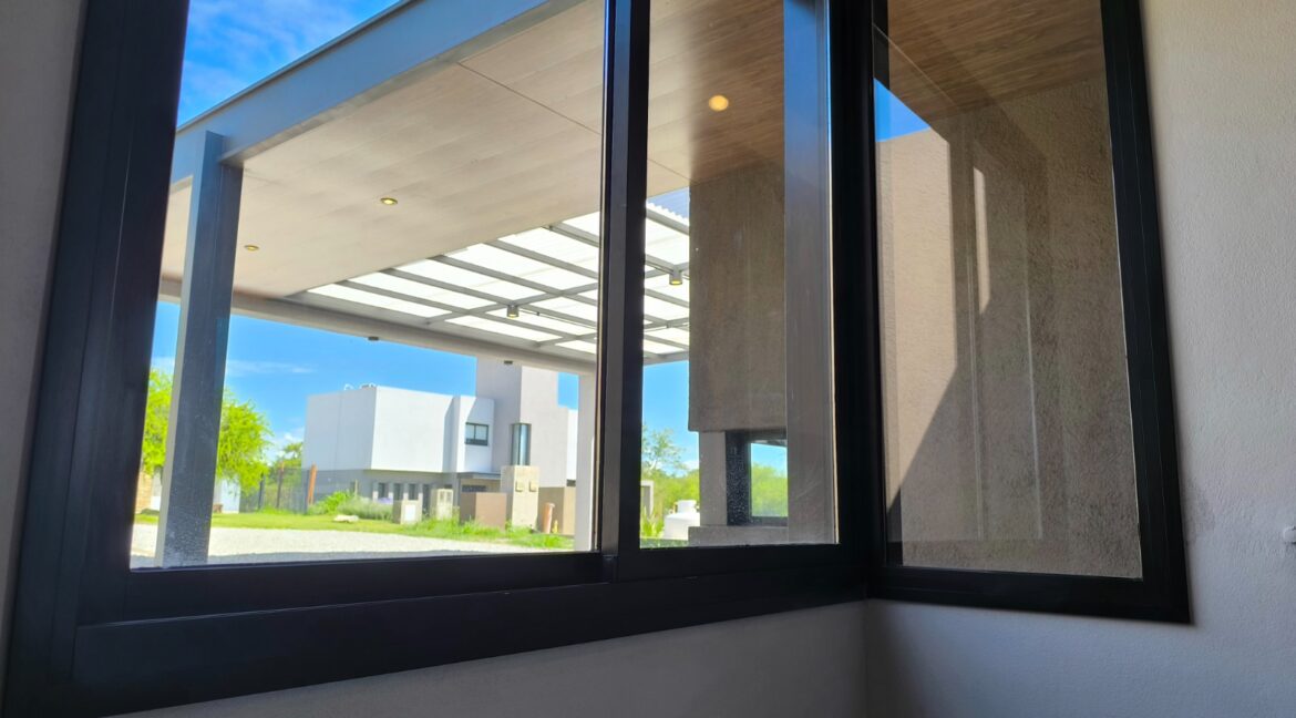 WhatsApp Image 2026-01-12 at 17.30.28