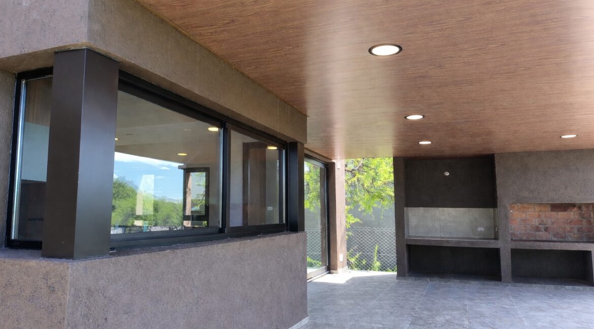 WhatsApp Image 2026-01-12 at 17.30.34 (1)