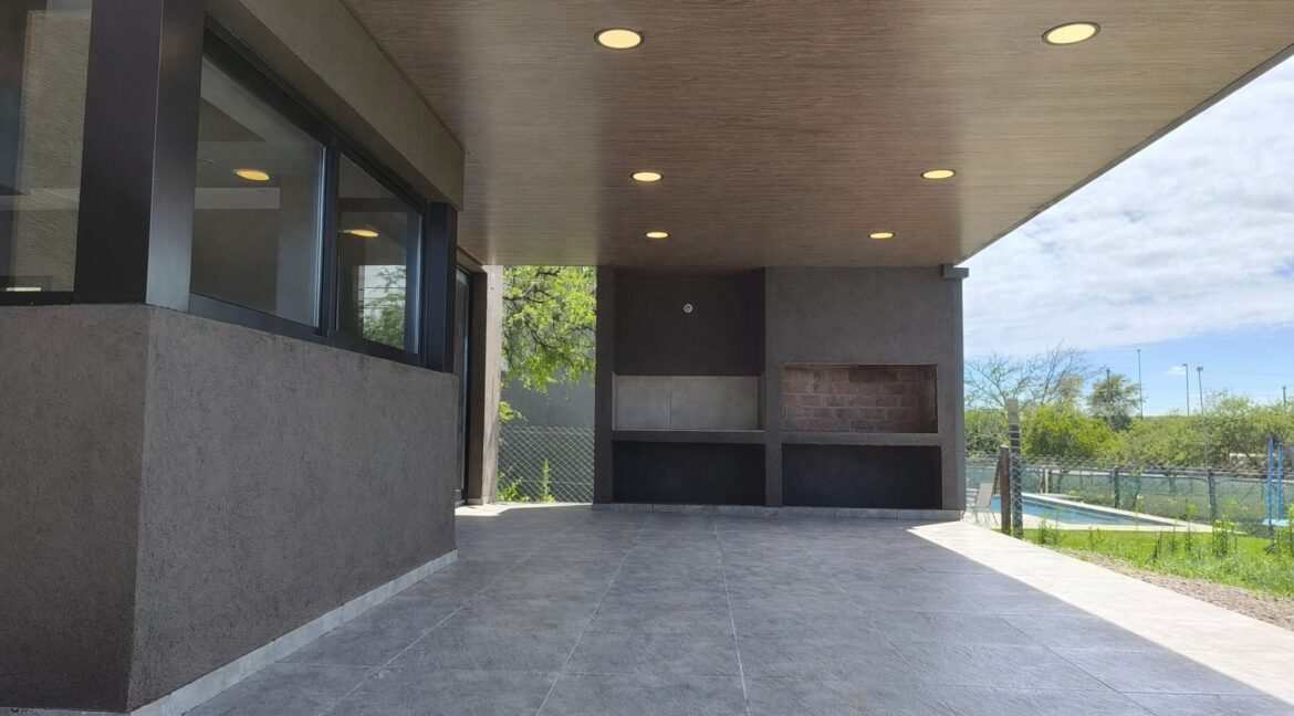 WhatsApp Image 2026-01-12 at 17.30.34