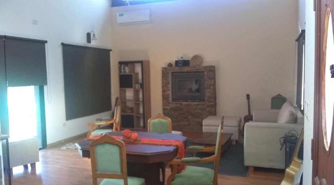 108d803b-cd43-47d0-94f8-113d5ed85a8d