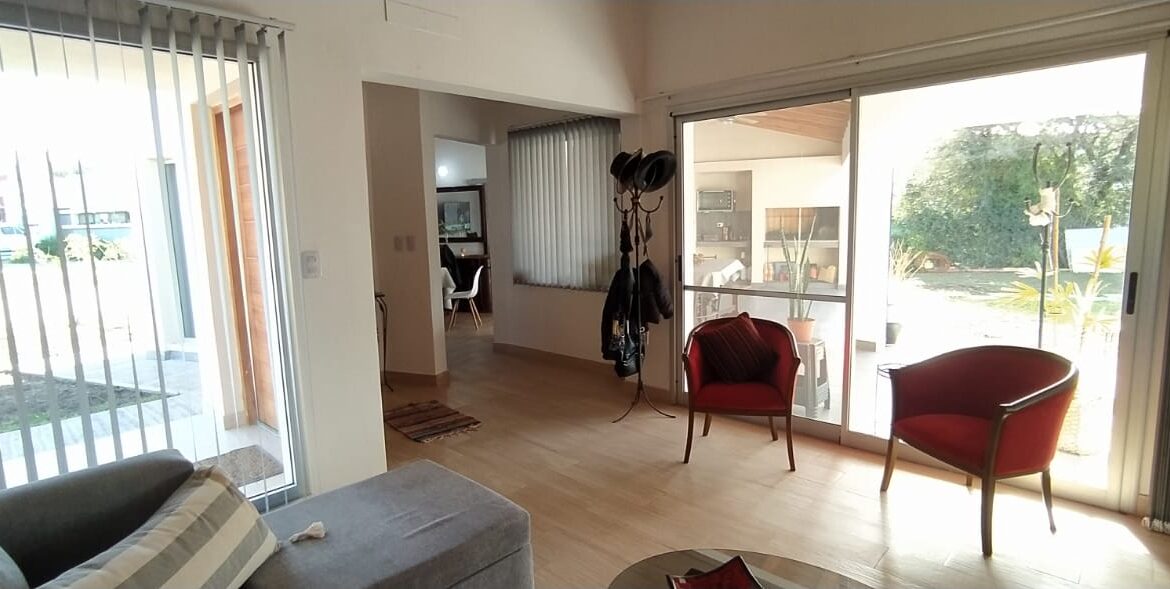 71150364-63d1-4222-8094-56987d9d0f38