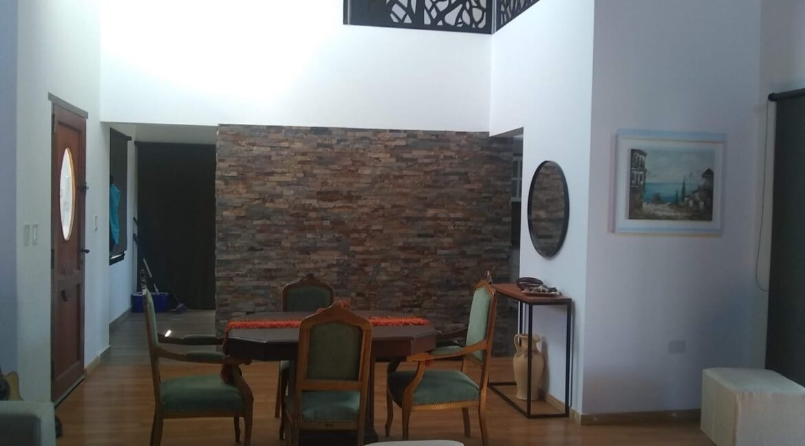 c744ca7d-fb9e-425e-ac1a-2c18159c93ab