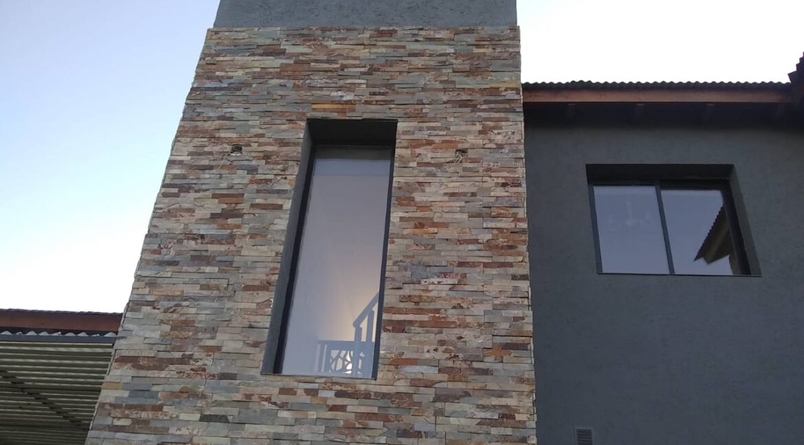 d2163333-7e3a-4f5d-9110-13d264e2721a