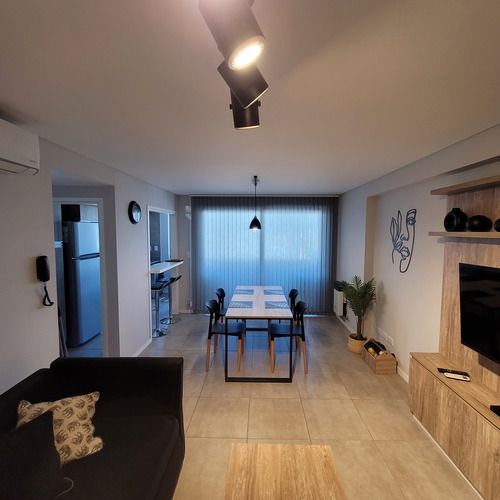 ec6107dd-b323-47d7-acc5-10d74c2546f9