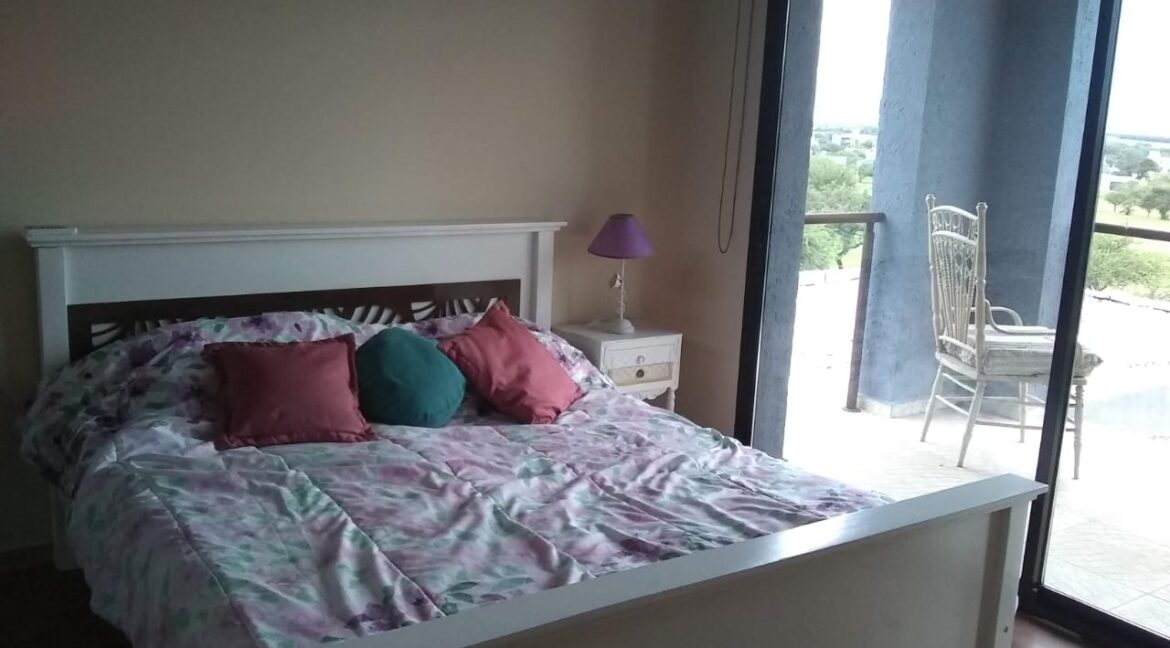 f290cee3-9f09-45c1-87b1-e410fc5972ce