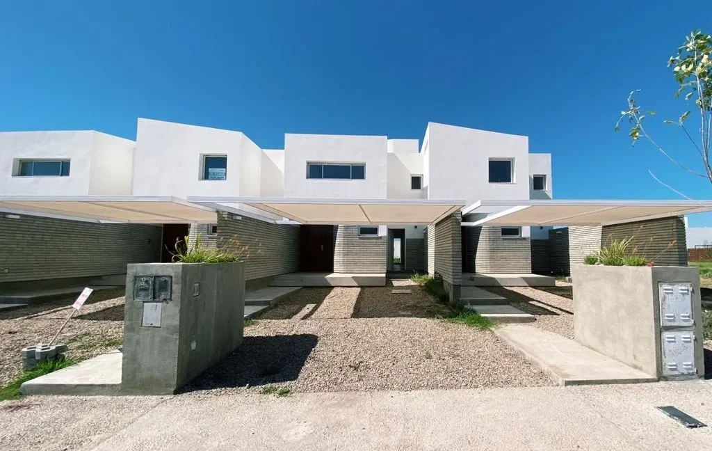 D_615444-MLA91150193129_082025-F