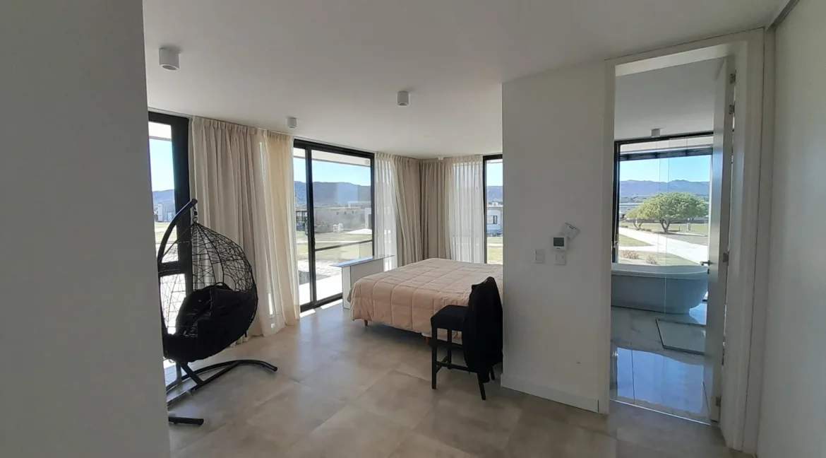 D_NQ_NP_871212-MLA104774398375_012026-OO